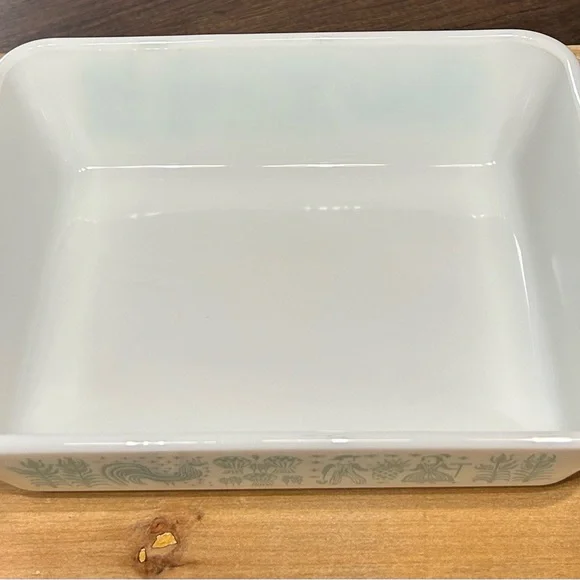 Complete Vintage Pyrex Amish Butterprint Fridgies set. - Picture 6 of 9